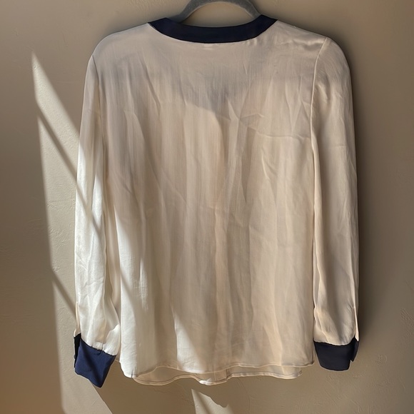 NWT J.Crew 100% silk contrast trim blouse Size 4 - Picture 3 of 5